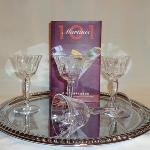 Vintage Glass Flower Etched Optic Cordial Martini Cocktail Glasses (4) - 2.5 ounces, leaves, hour glass stem, long stem, elegant, bar cart