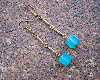 Vintage Green Glass Cube Dangle Earrings – Recycled Goldtone Metal