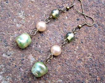 Vintage Glass Bead Dangle Earrings – Cream & Pale Green