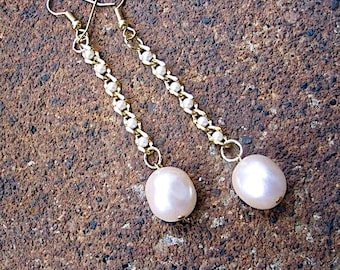 Vintage Goldtone Chain Dangle Earrings – Recycled Glass Pearls