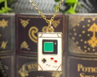 Gameboy Necklace (Gold) – Y2K Nintendo Pendant Necklace – Cute Techcore Jewelry – Nerdy Gamer Charm Jewelry