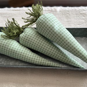 Checkered Stuffed Carrots: Spring Green Farmhouse Bowl Filler