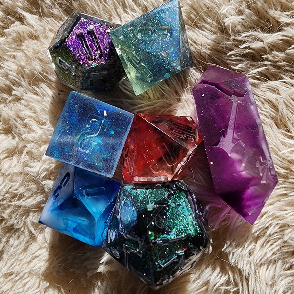 Random Mismatched raw polyhedral 7 piece dice set