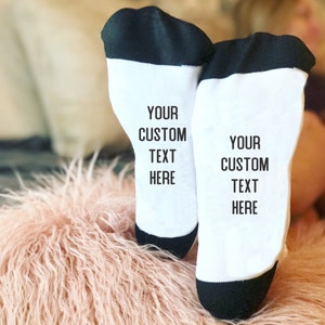 If You Can Read This socks, Funny Socks, custom bottom of socks, Novelty Socks, Stocking Stuffer, gift for her, gift for him, funny socks