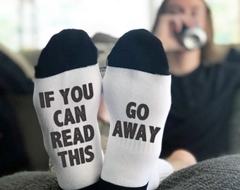 Chaussettes drôles, chaussettes personnalisées, chaussettes personnalisées, chaussettes de nouveauté, cadeau drôle, si vous pouvez lire ceci, go away chaussettes, chaussettes fraîches --62332-SOX1-603