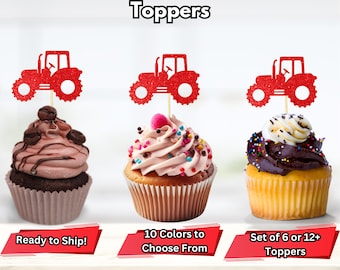 Könnte beinhalten: Drei Cupcakes mit roten Glitzer-Traktor-Toppern. Die Cupcakes haben verschiedene Glasuren und Beläge. Der Text auf dem Bild lautet "Tractor Cupcake Toppers", "Ready to Ship!", "10 Colors to Choose From" und "Set of 6 or 12+ Toppers".