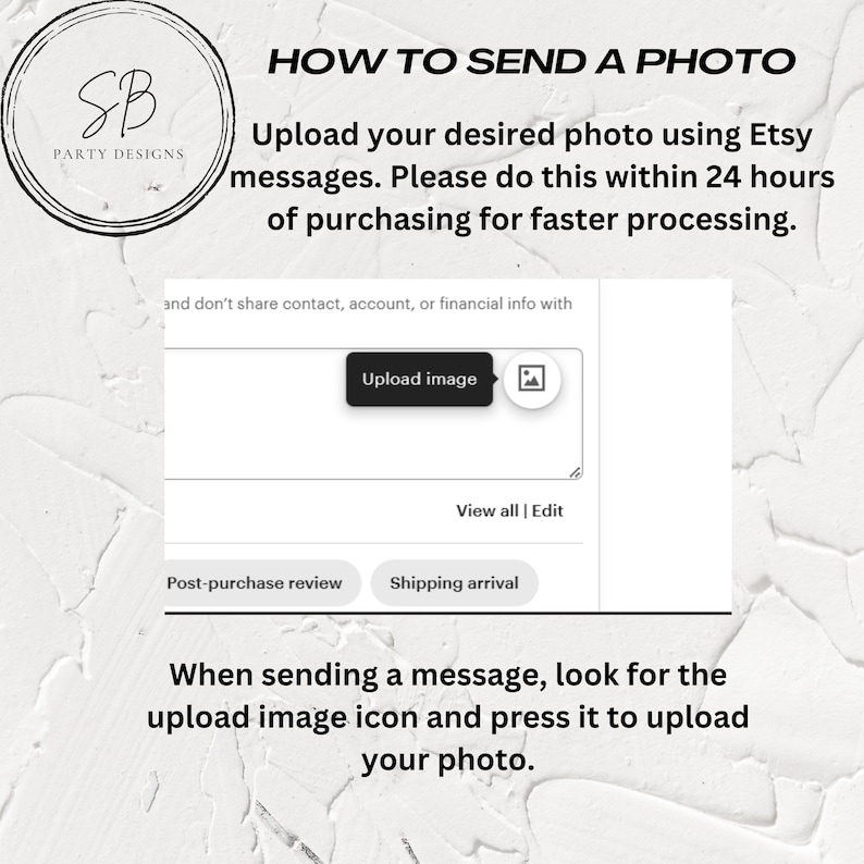 Op de afbeelding: Een witte en grijze afbeelding met instructies over het verzenden van een foto via Etsy-berichten. De afbeelding bevat een knop met de tekst "Afbeelding uploaden" en een klein afbeeldingspictogram van een fotolijst. De tekst luidt: "Upload uw gewenste foto via Etsy-berichten. Doe dit binnen 24 uur na aankoop voor snellere verwerking."