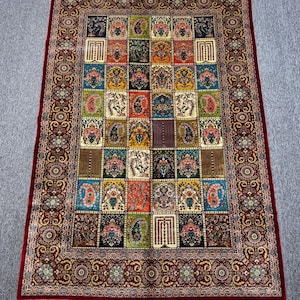 Silk Area Rug 4x6 ft – Multicolor Patchwork Panel Design with Floral Motifs – 120x177 cm Decorative Oriental Carpet for Floor or Wall