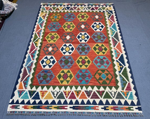 キリム トライバルラグ 真正な手紡ぎ手織りのウール製幾何学模様 約