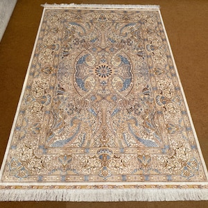 Luxury Handmade 4x6 Original Silk Rug – Persian-Inspired Carpet,Exquisite 4x6 Handmade Silk Rug – Oriental Medallion Design,Timeless Classic