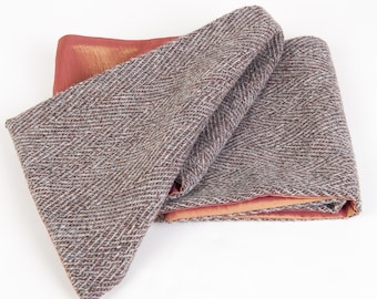 Sjaal Harris Tweed bruin lang, gemaakt in Schotland, groene tweed sjaal, iconische Harris Tweed, sjaal met zijdeachtige voering, bruine tweed sjaal Schots cadeau