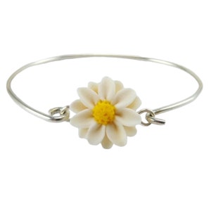 Daisy Sterling Silver Bangle Bracelet | Daisy Jewelry | White Flower Silver Bracelet | April Birth Flower Gift | Daisy Accessory Gift