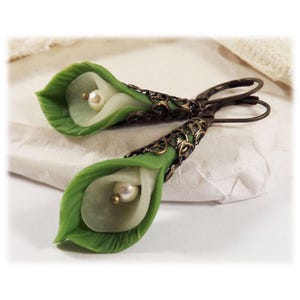 Calla Lily Earrings: Handcrafted Polymer Clay, Filigree Detail