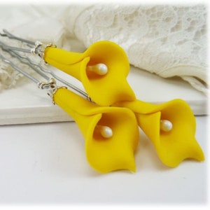 Yellow Calla Lily Hair Pins 3 Yellow Calla Lilies Yellow Flower Hair Pins Wedding Yellow Bridal Hair Flowers image 1