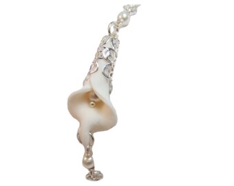 Calla Lily Pearl Bracelet: Hand Sculpted Polymer Clay Flower