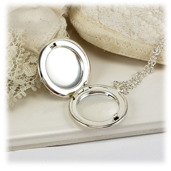 Marigold locket outlet