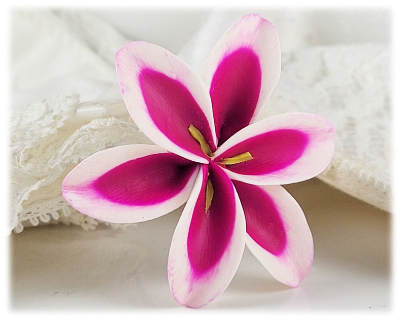 stargazer lily hair clip
