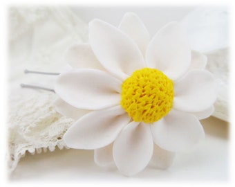 Daisy Hair Pin | White Flower Hair Accessory