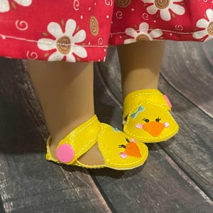 In-the-Hoop Chick Mary Janes Doll Shoes Embroidery File, Digital Pattern for 18-Inch Dolls