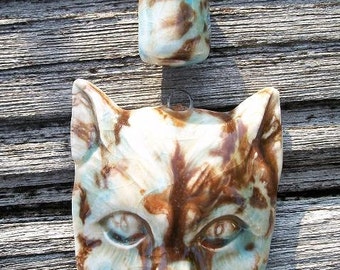 A Cute Ceramic Cat and Accent Bead in Mocha Marble