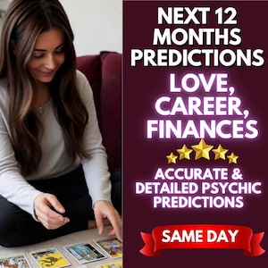 Puede incluir: Una persona mira cartas del tarot. La imagen incluye texto que dice "NEXT 12 MONTHS PREDICTIONS LOVE, CAREER, FINANCES" y "ACCURATE & DETAILED PSYCHIC PREDICTIONS". El texto es blanco sobre un fondo rojo oscuro.