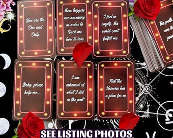 Puede incluir: Un conjunto de cartas de oráculo con frases como «Eres el único» y «Confía en que el Universo tiene un plan para nosotros». La imagen incluye rosas rojas y el texto «VER FOTOS DEL LISTADO PARA OTROS ORÁCULOS».