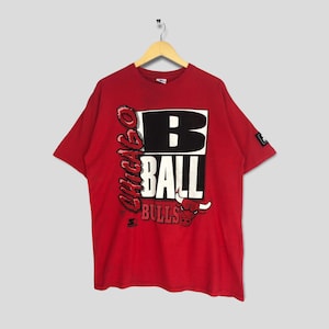 Vintage 90s Distressed Starter Chicago Bulls Red Tshirt Large Chicago Bulls Tee Chicago Bulls Sportswear NBA Chicago Bulls Print T Shirt L
