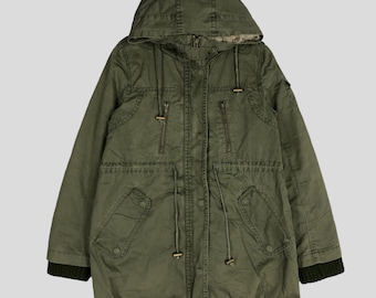 Vintage 1980s Medium M65 Fishtail Parka Extreme Cold Weather
