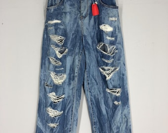 Vintage Stone Washed Ripped Jeans - Women's Distressed Denim W28