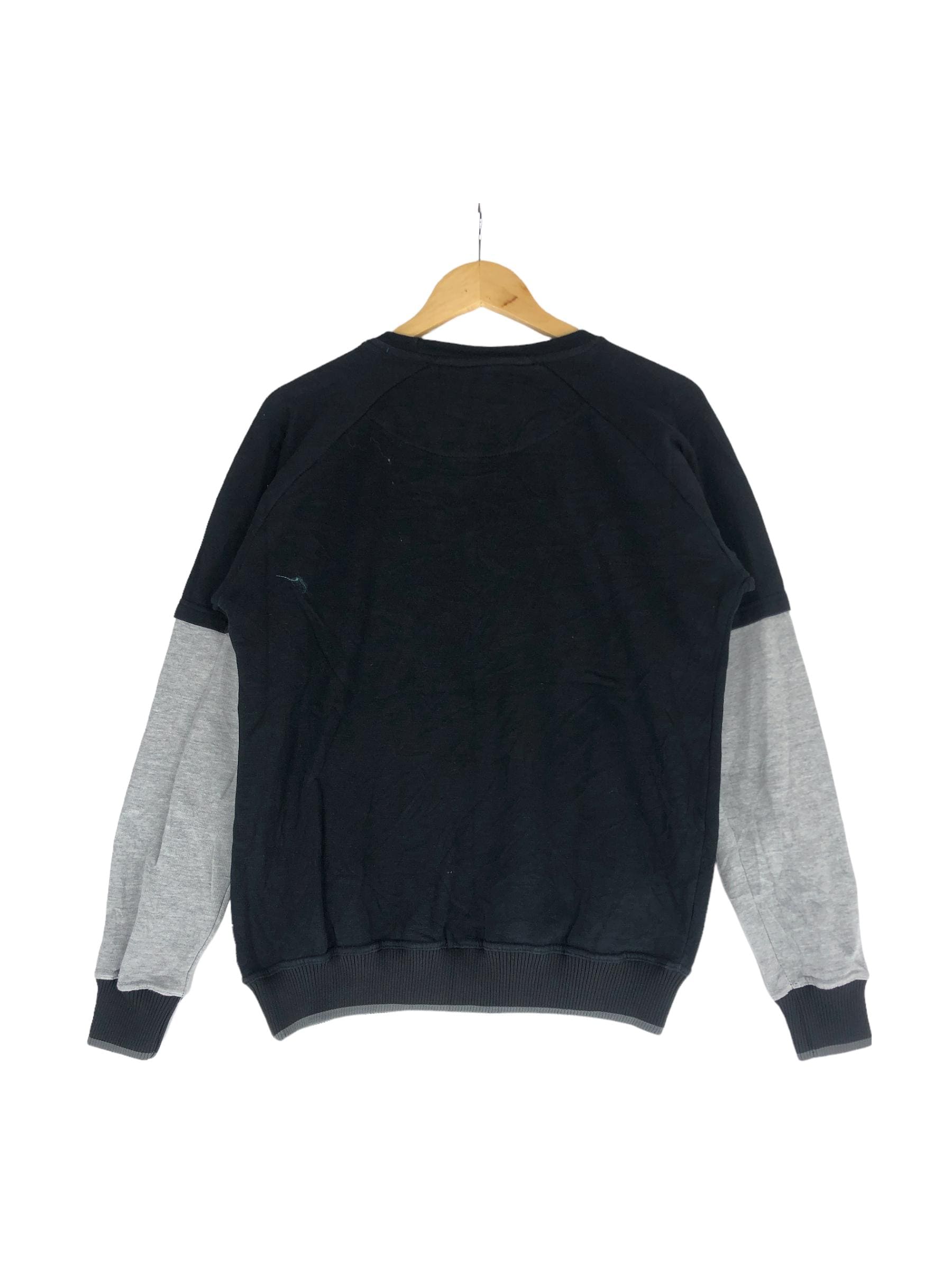 Vintage Y2K ROCAWEAR Embroidered Logo Sweatshirt Xlarge Rocawear