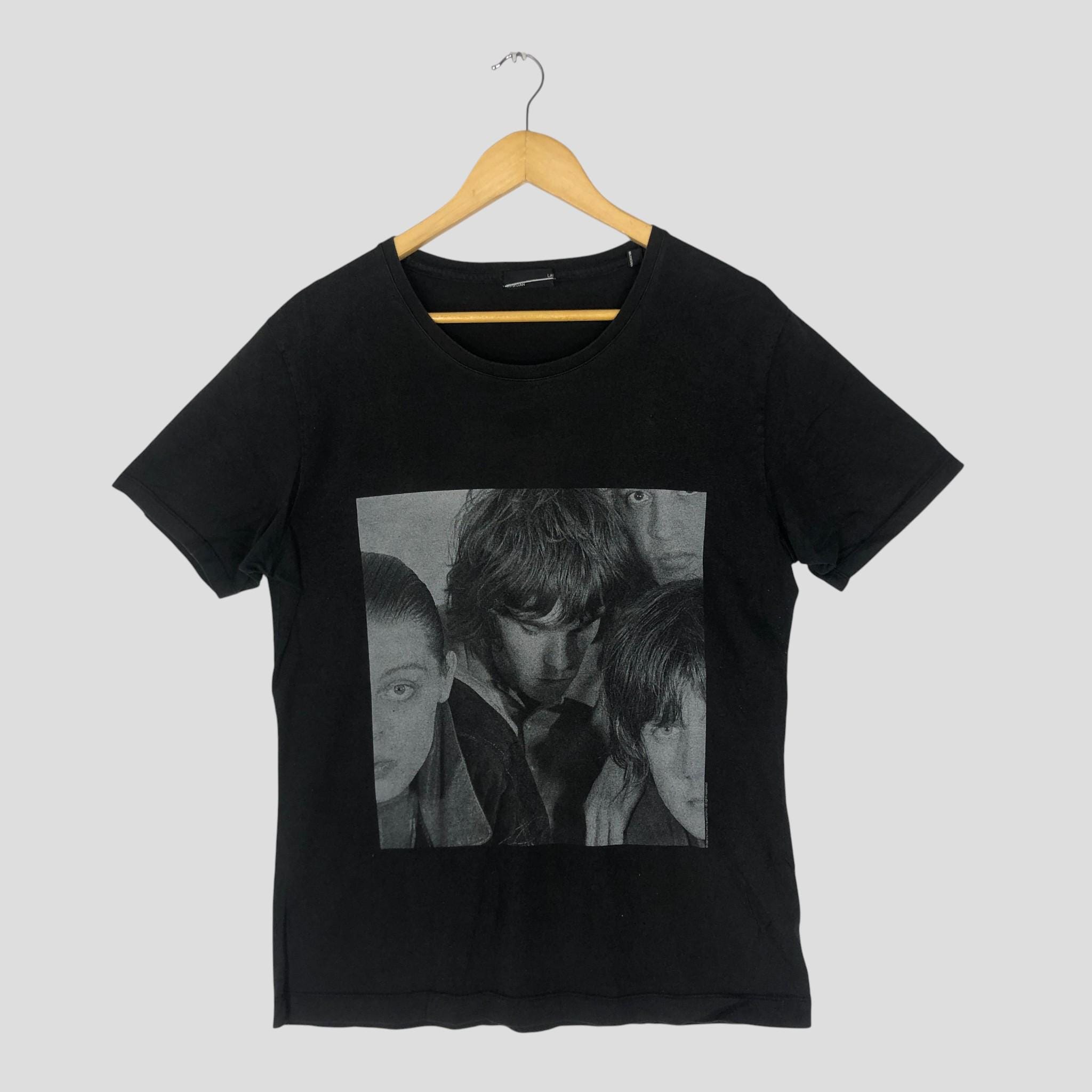 Lad Musician, Vintage The Stone Roses Band T-Shirt by Lad Musician (Size M)