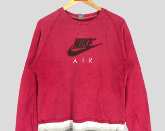 Bluza z haftowanym logo Nike Air Vintage Y2K, rozmiar M, Nike Swoosh, sportowy sweter z okrągłym dekoltem, Nike Sportswear, sweter, czerwony