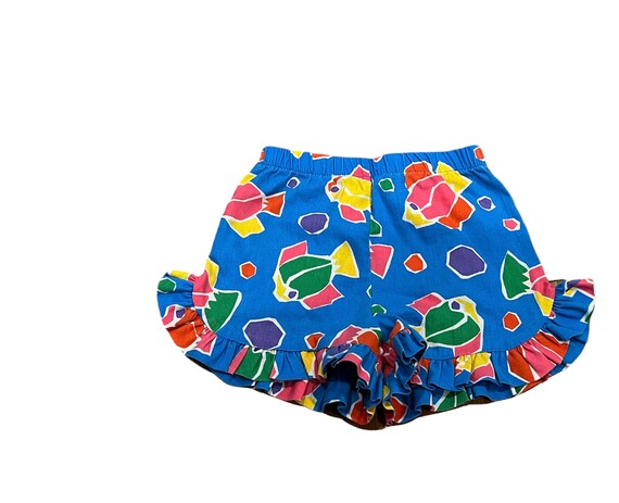 Vintage girls fish flutter colorful shorts - image 1