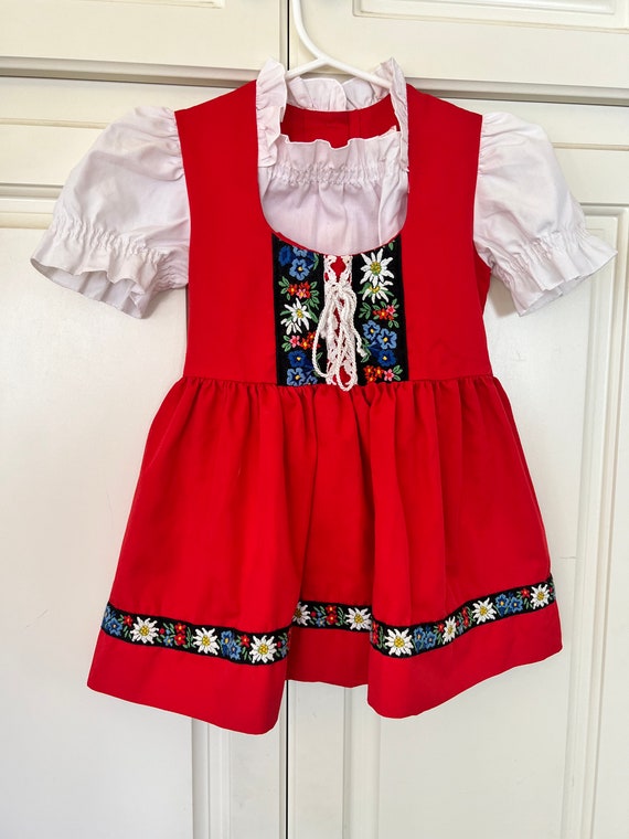 Vintage Dirndl dress 2T