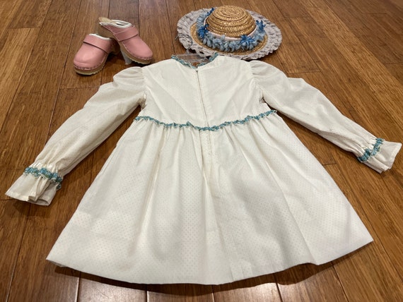 Vintage girls empire neck flocked white dress wit… - image 2