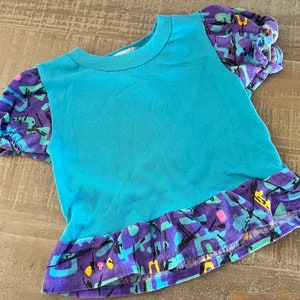 Vintage abstract tee tagged 24 months Runs small