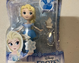 Disney Princess Hasbro Little Kingdom Snap-Ins Frozen ELSA Mini Doll Figure
