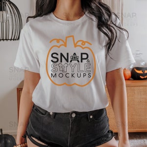 Halloween Weiß Bella Canvas 3001 Shirt Mockup (PNG, JPG)