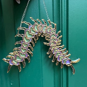 Heart Centipede Suncatcher – Creepy Cute Bug Window Hanging, Gothic Insect Decor, Handmade Creepy Crawly Ornament