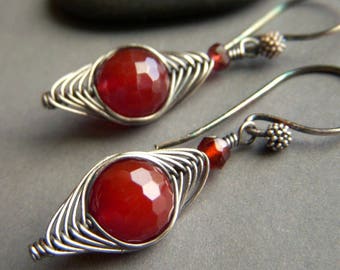 Herringbone Weave Earrings Oxidized Sterling Silver, Carnelian Wirewrapped Woven Earrings Rust Gemstone Rustic, Carnelian Weave Earrings