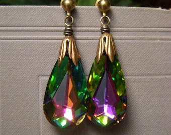 Swarovski Teardrop Earrings, Vitrail Rainbow Color, Color Change Earrings, Prismatic Earrings, Brass Stud Crystal Drop, Iridescent Drops