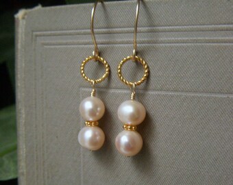 Stacked Pearl Earrings, Rosy Pearl Gold Filled Earrings, Handmade Jewelry, Two-Bead Rosy Cream Dangle, Bridal Wedding Jewelry