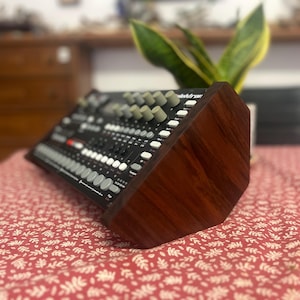 Analog Four mk1 Elektron (100% walnut)