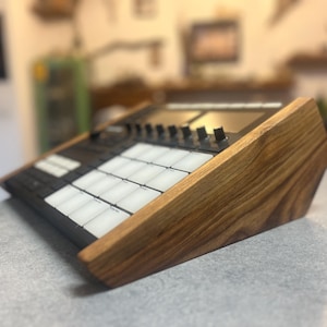 Maschine mk3 stand, wood, walnut