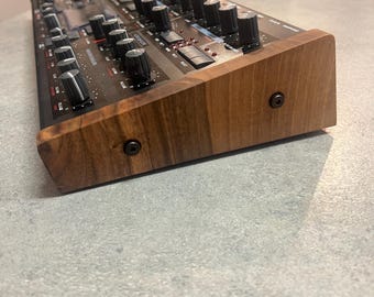 Virus mk1 wood side panels (walnut)