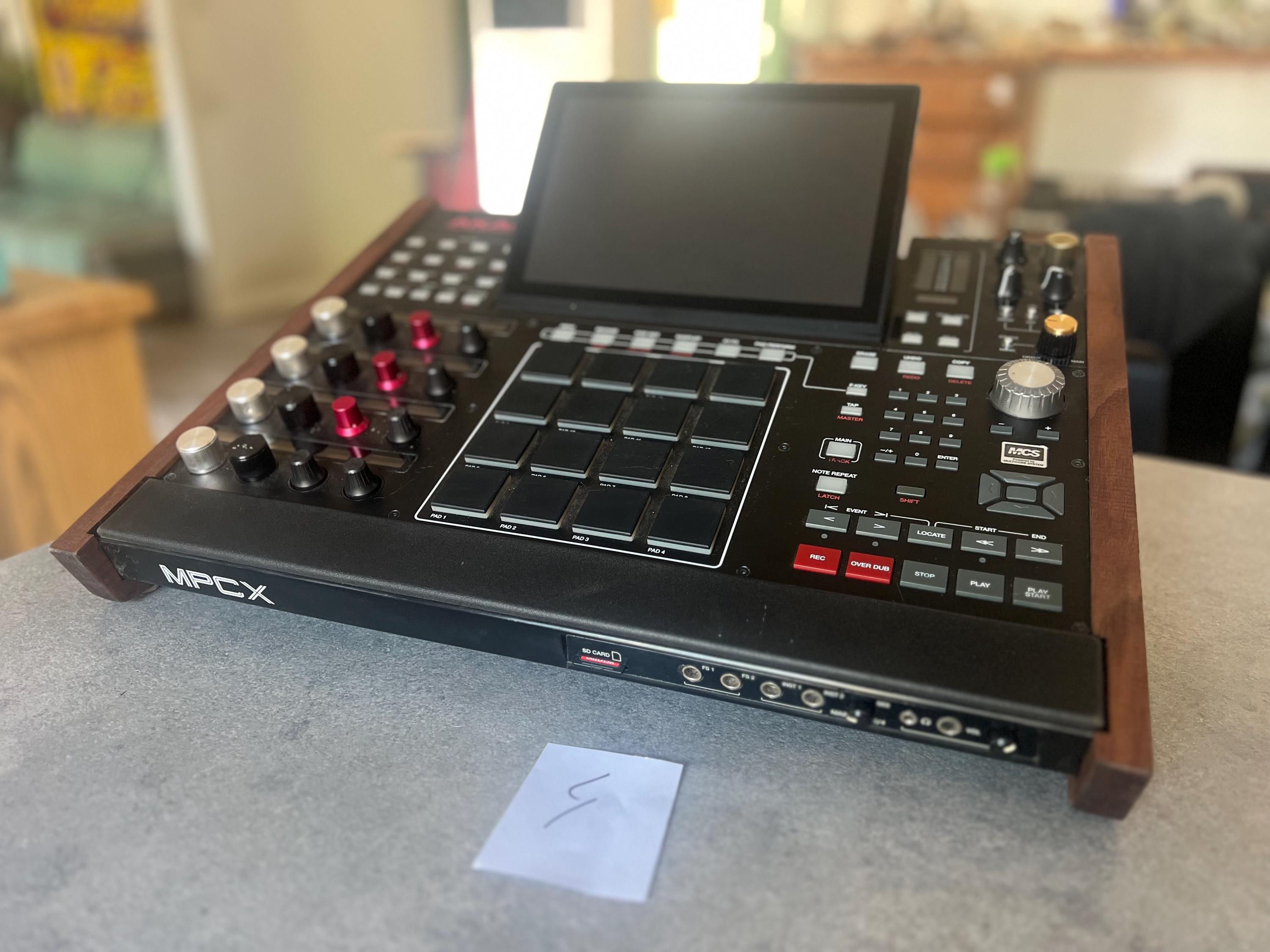 ホビー・楽器・アート akke MPC X / SE Handmade Walnut Stand - Etsy
