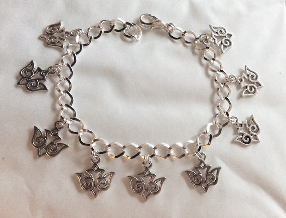 Dove Flower Bracelet - Silver Dove Flower Bracelet - Silver