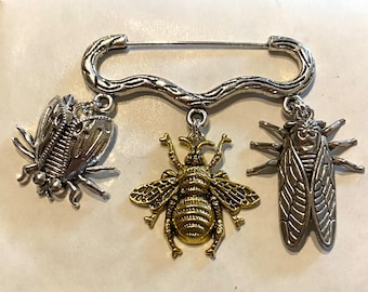 Three mixed insect bug charm silver tone brooch / pin