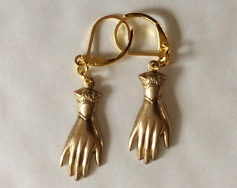 12 Raw Brass Hand Stud Earrings N1610 12x7x1mm Brass Hand Earring