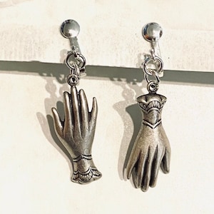 Zwei Hände Ohrclips Paar Hände viktorianischen Stil Silber Ton Charme Finger und Manschette Schleife für nicht durchbohrte Ohren Hochzeit Verlobung